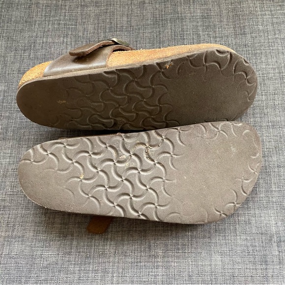 BIRKENSTOCK GIZEH SANDALS 38 - Picture 6 of 10